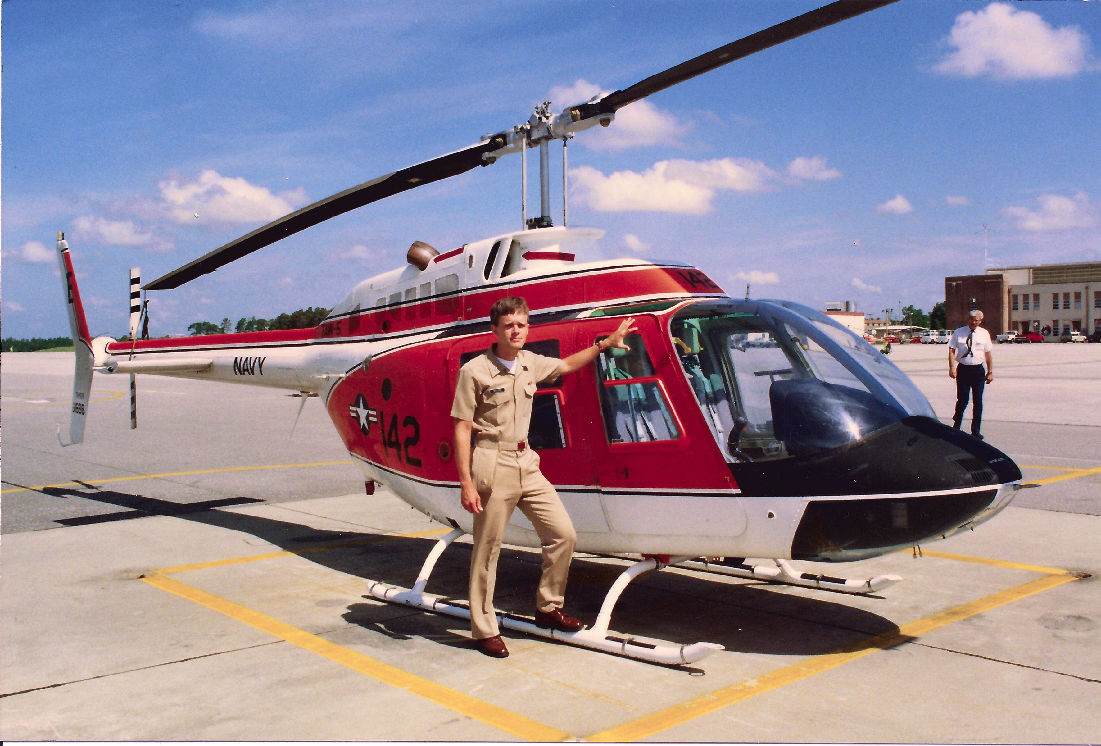 Naval aviation training as part of aerospace experimental psychology work.